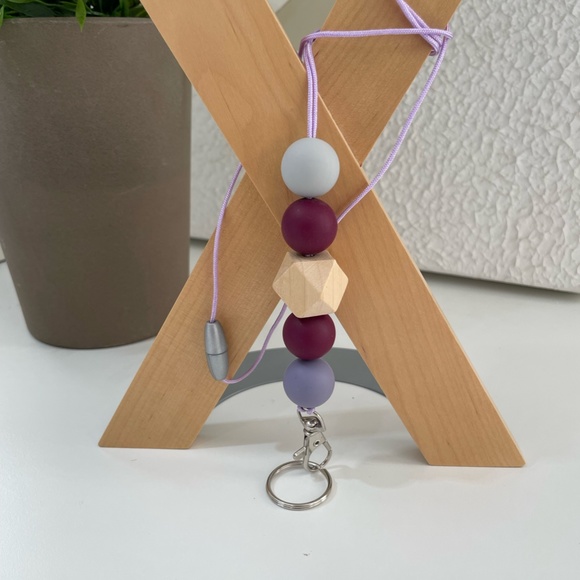 Bracelet Keychain Silicone Wood Beads/Lanyard Teacher Badge Holder Gift Set - Picture 6 of 6